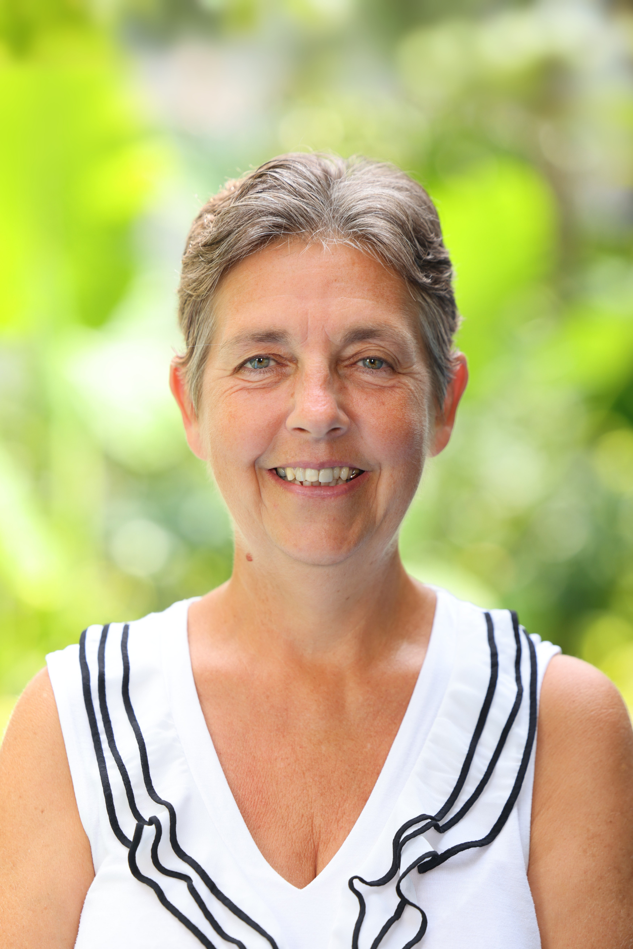 Secondary_Lisa Smith